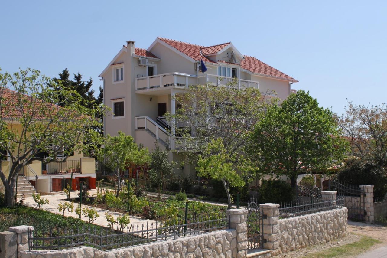 Apartments With A Parking Space Vrsi - Mulo, Zadar - 3276 외부 사진