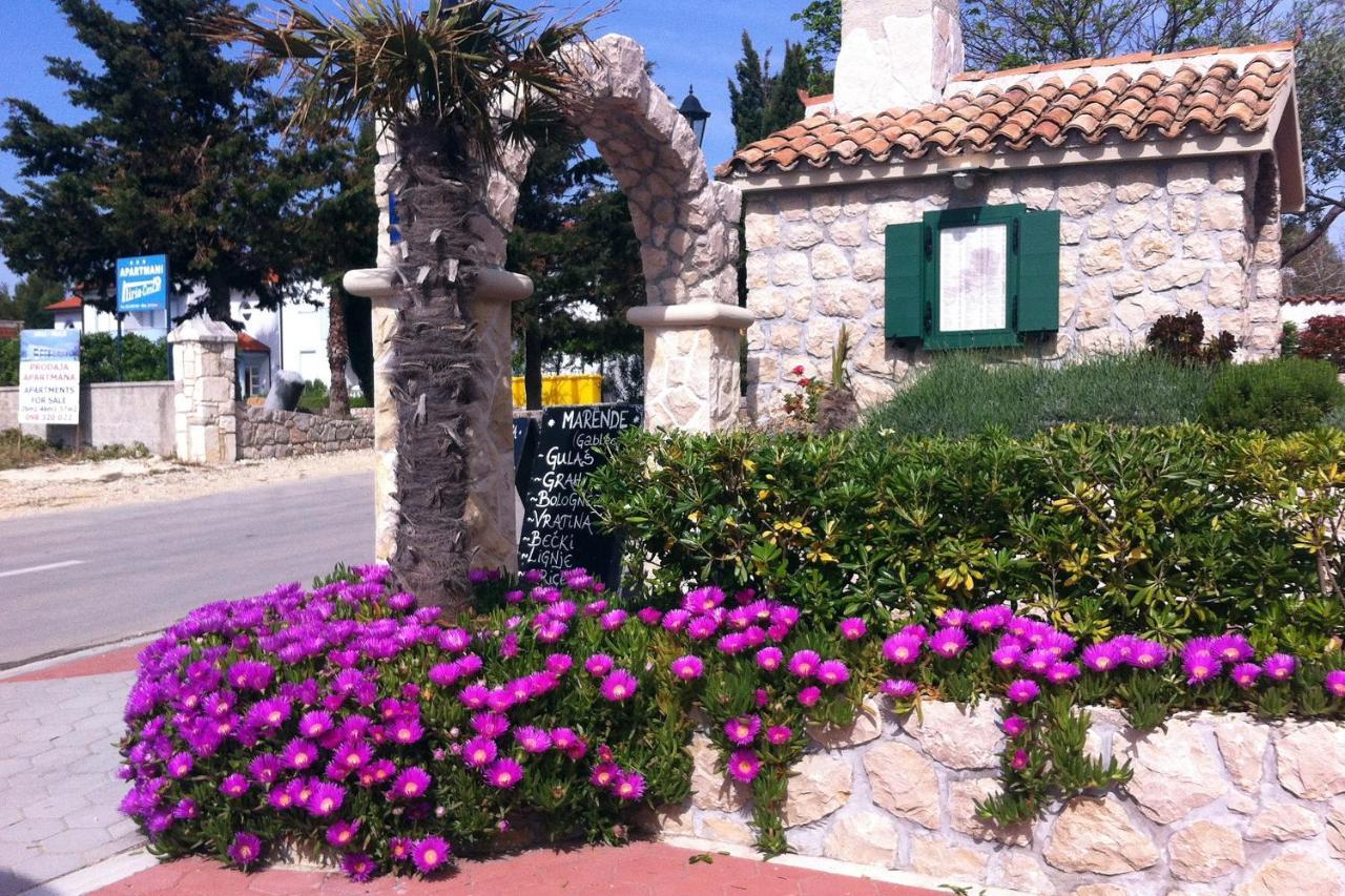 Apartments With A Parking Space Vrsi - Mulo, Zadar - 3276 외부 사진