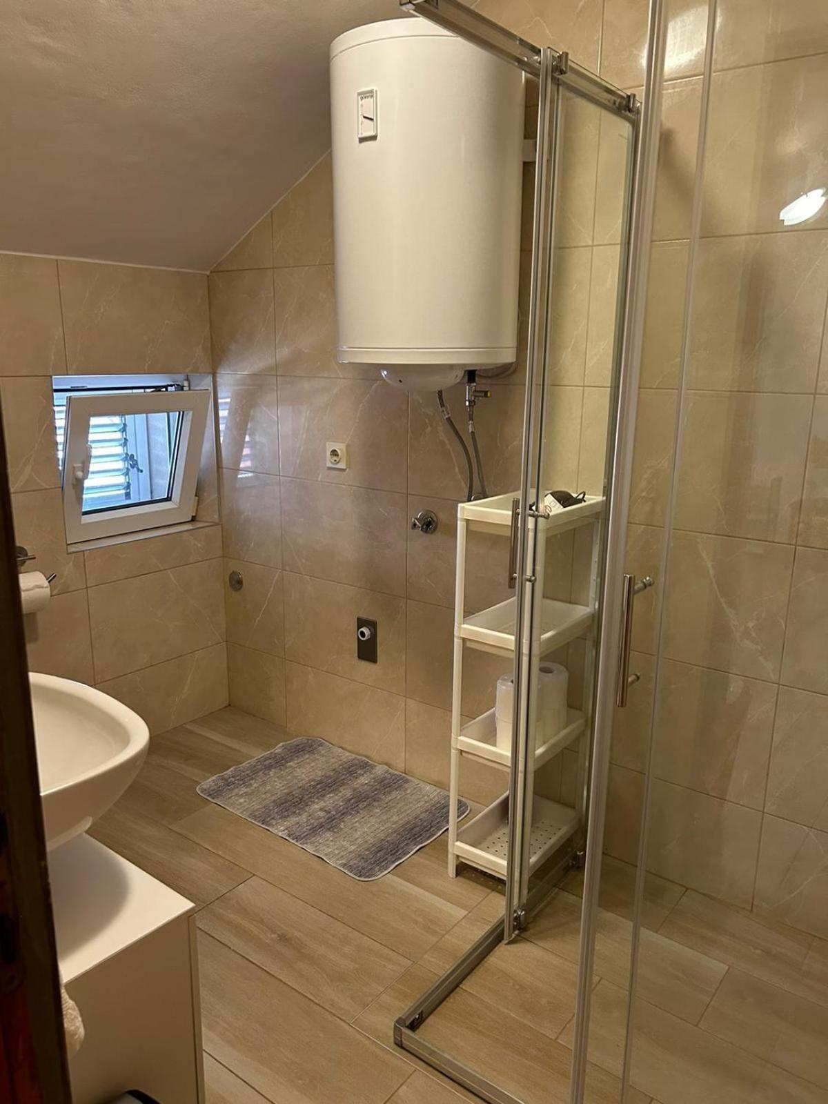 Apartments With A Parking Space Vrsi - Mulo, Zadar - 3276 객실 사진